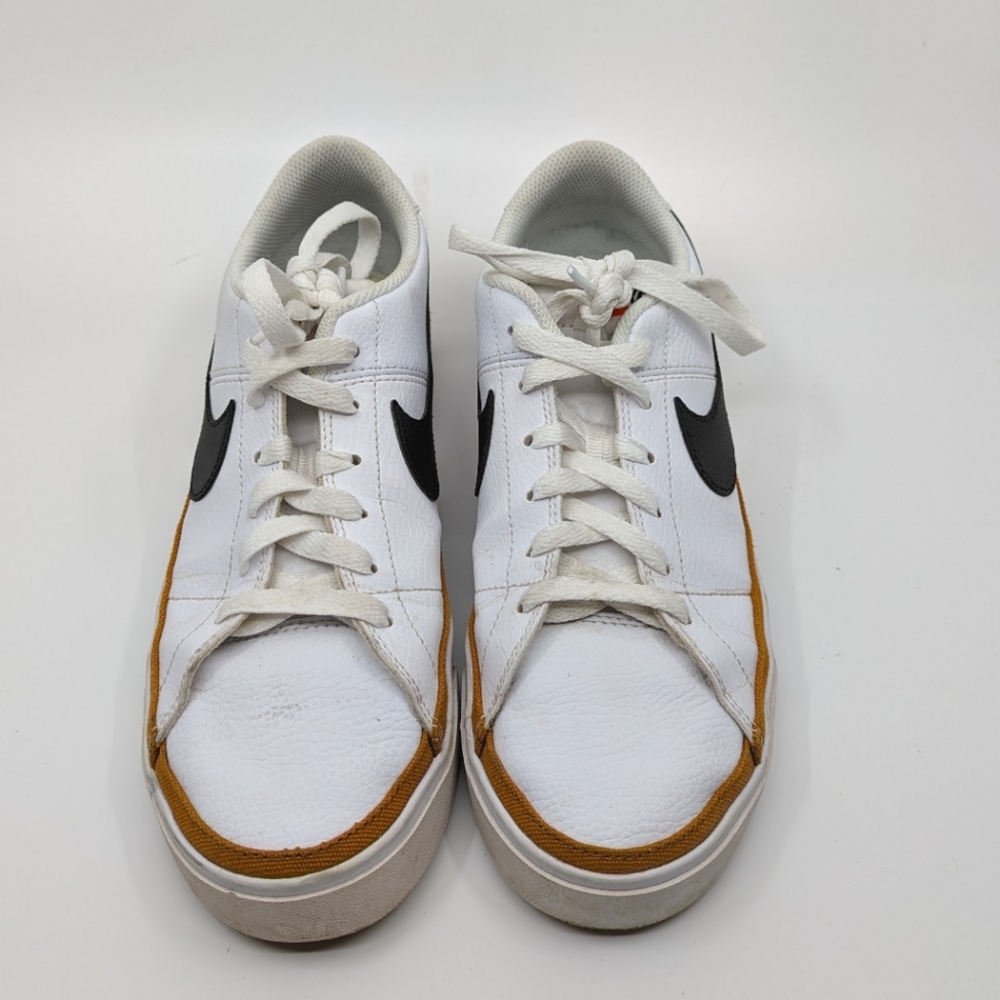 Nike Court Legacy